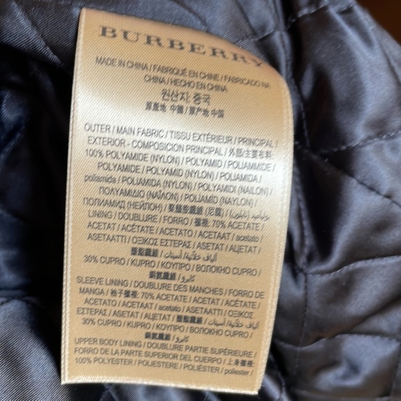 Burberry Jacket. Authentic - Picture 14 of 14